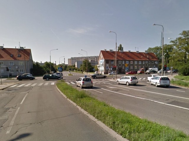Sygnalizacja na skrzyżowaniu ulic Oleskiej, Chabrów i Okulickiego ma około 30 lat