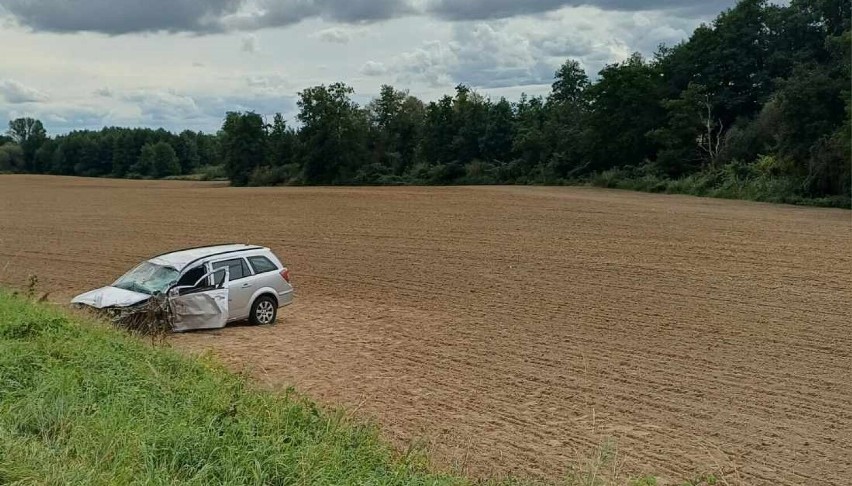 PILNE! Zderzenie samochodu osobowego i ciężarowego w gminie Duszniki