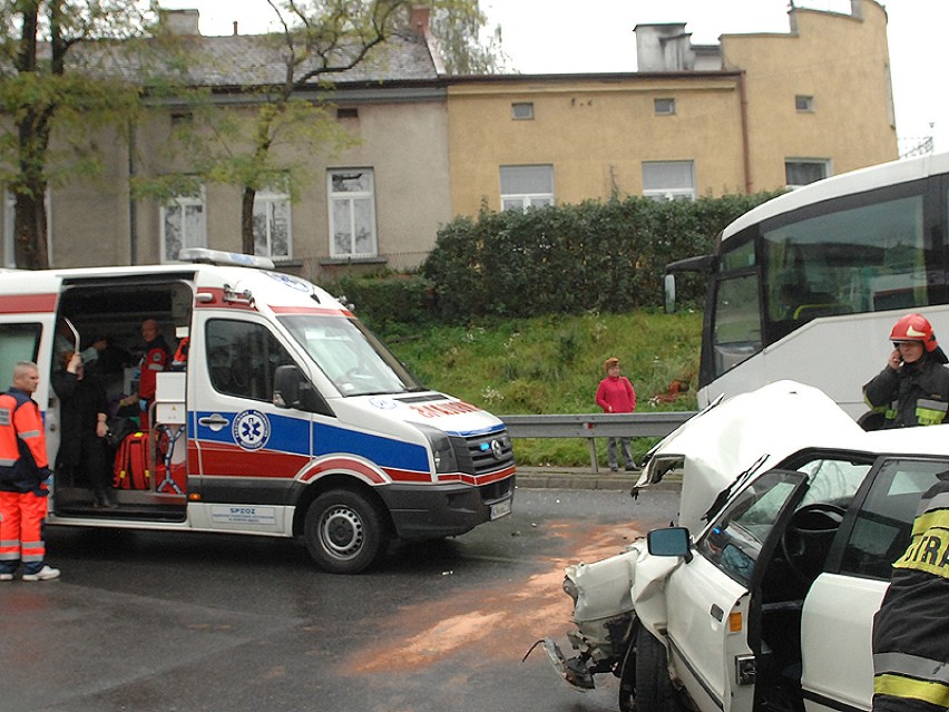 Groźny wypadek na ul. Węgierskiej [FOTO]