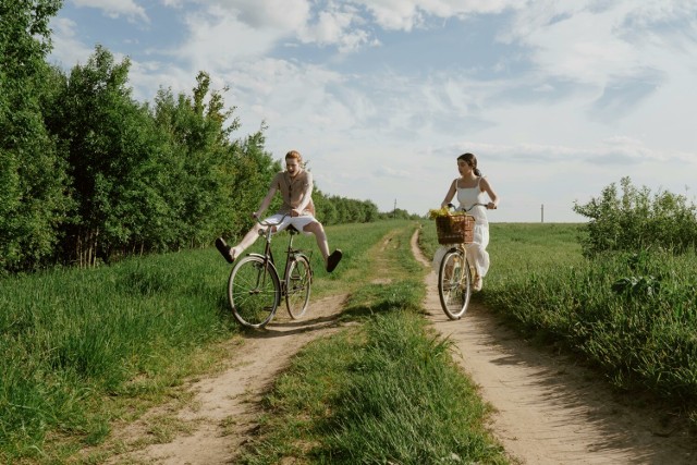 Poznaj ciekawe szlaki rowerowe w Małopolsce zachodniej i okolicach. Szczegóły znajdziecie w opisach zdjęć znajdujących się w naszej galerii