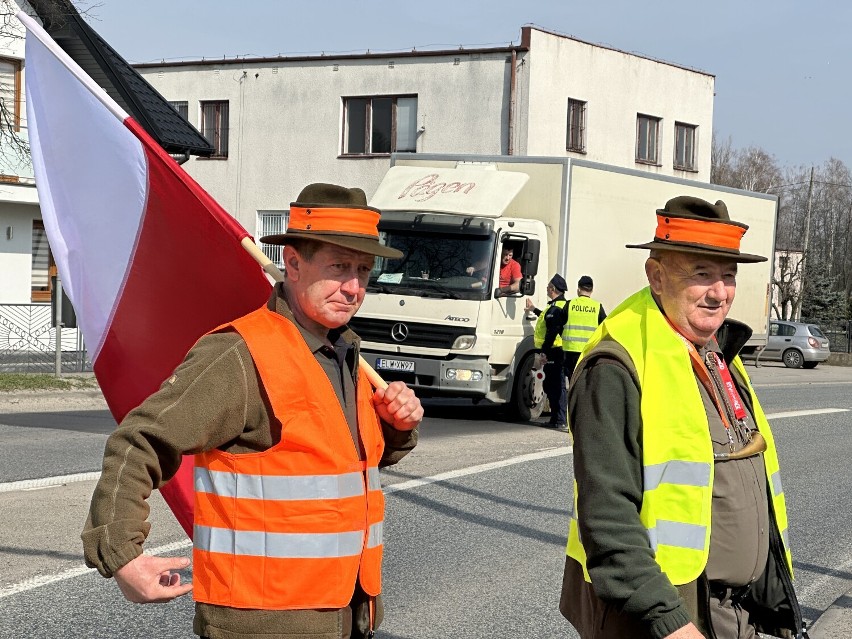 Protesty rolników w Ruścu i Szczercowie. Blokady dróg w powiecie bełchatowskim