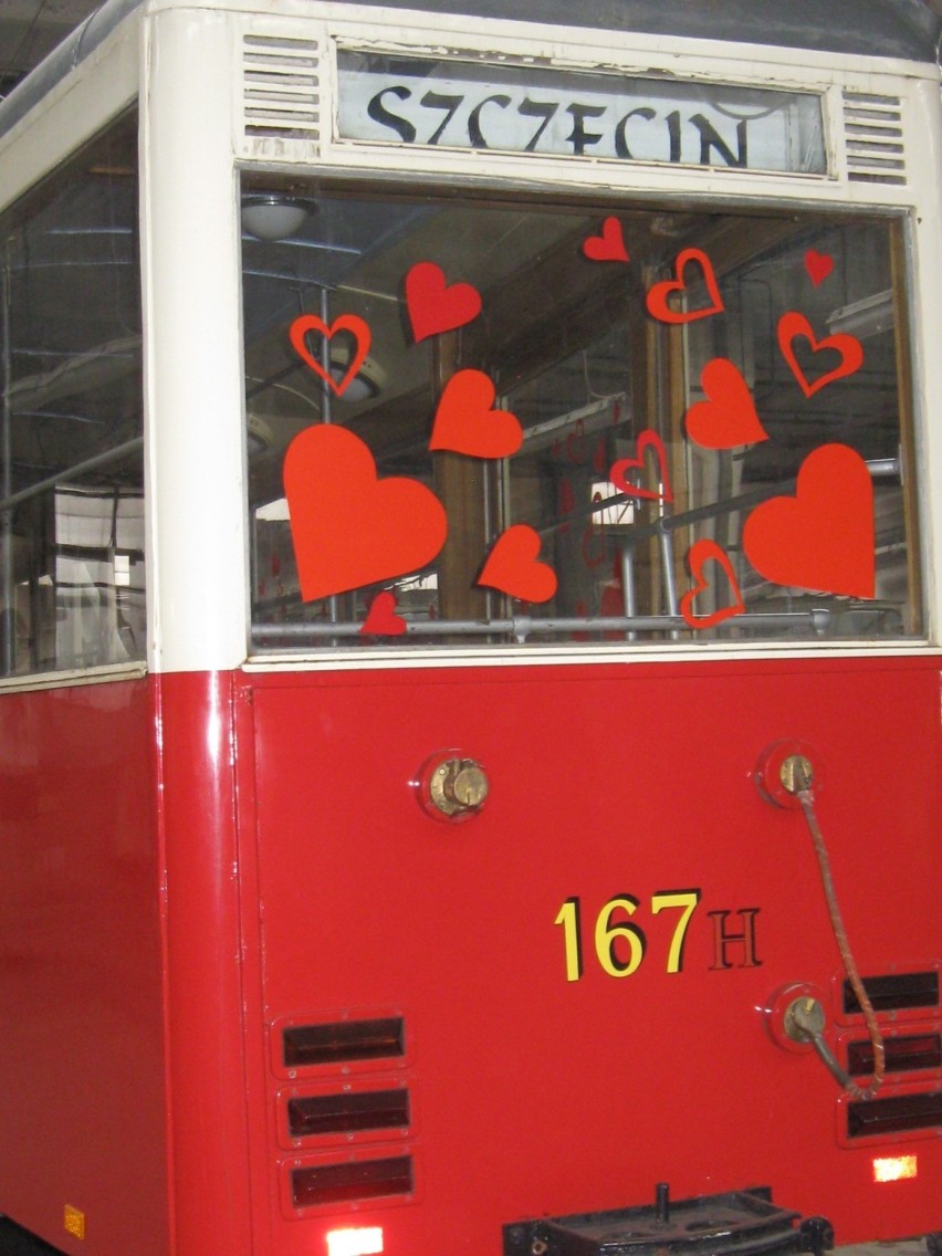 Walentynkowa niespodzianka? Zakochany szczeciński tramwaj na ulicach miasta!
