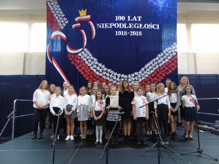 Przez muzykę i poezję uczestnicy konkursu w Starej Kiszewie wyrazili swój patriotyzm