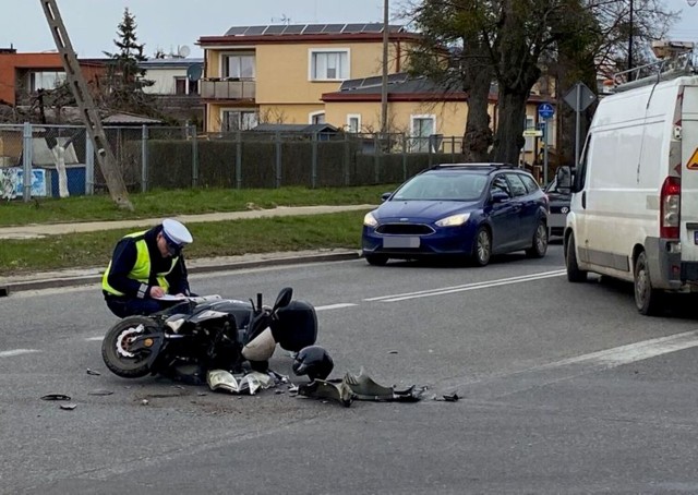 Jak wstępnie ustalili kwidzyńscy policjanci, kierujący Volvo nie ustąpił pierwszeństwa jadącemu motorowerem.