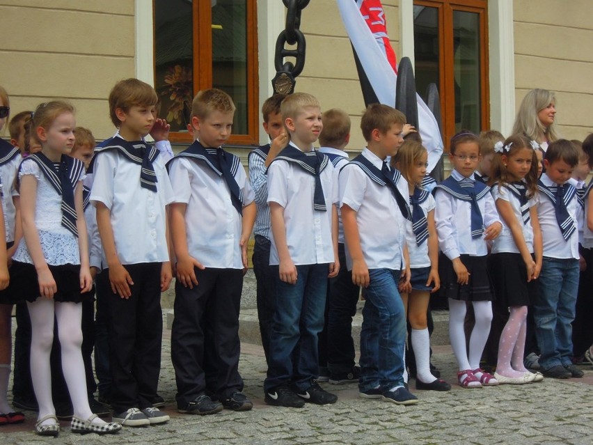 Zamość: Odsłonili kotwicę na Rynku Solnym