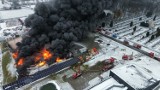 Pożar hali w Ołtarzewie pod Warszawą. Jedna osoba nie żyje, dwie zostały ranne. Prokuratura podaje wstępne wyniki śledztwa