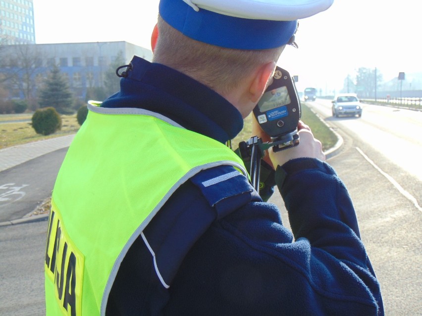 Piraci drogowi w Kętach i w Bulowicach. Jeden nie miał prawa jazdy a drugi właśnie je stracił