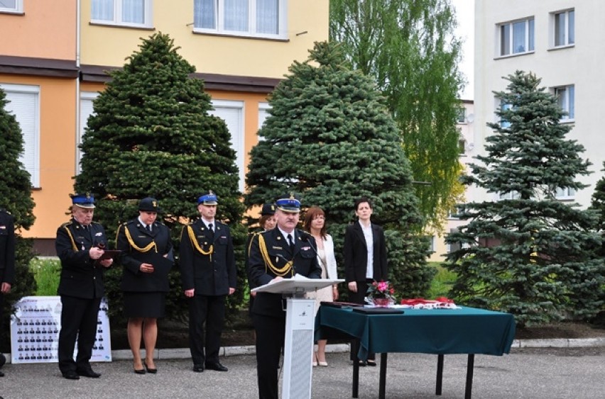 Dzień Strażaka w Miastku. Samorządowcy i przełożeni podziękowali strażakom za poświęcenie [ZDJĘCIA] 