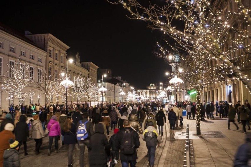 Na początku grudnia w Warszawie świąteczna iluminacja to...
