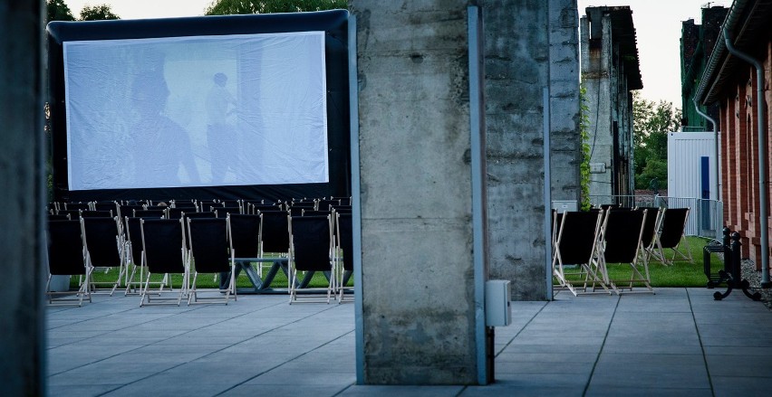 Letnie Kino Plenerowe PKZ zawsze cieszy się powodzeniem,...