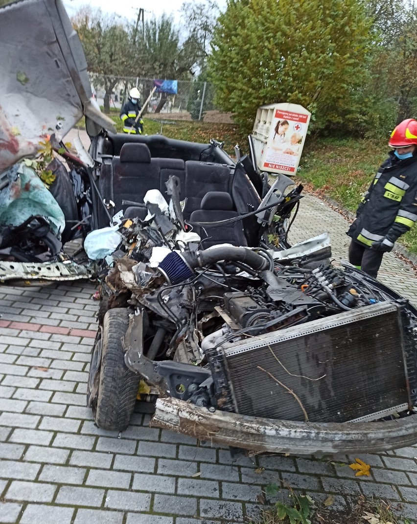 Tragiczny wypadek pod Tarnowem. Samochód wpadł do