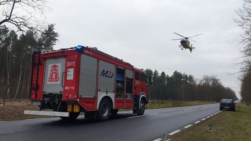 Wypadek pod Krosnem Odrzańskim. Zderzyły się dwa auta. Na...