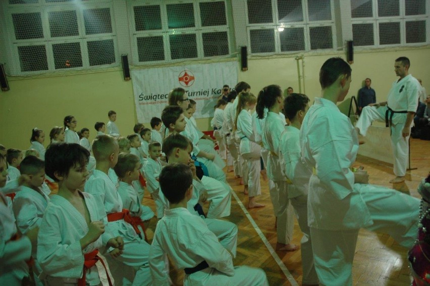 Karate: mistrzostwa Dąbrowy [WYNIKI, ZDJĘCIA]
