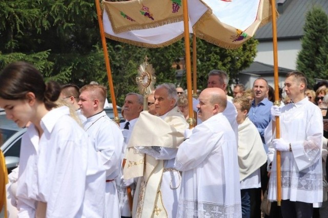 Ksiądz biskup Marian Florczyk będzie przewodniczył uroczystości Bożego Ciała w parafii świętego Maksymiliana Kolbego w Kielcach