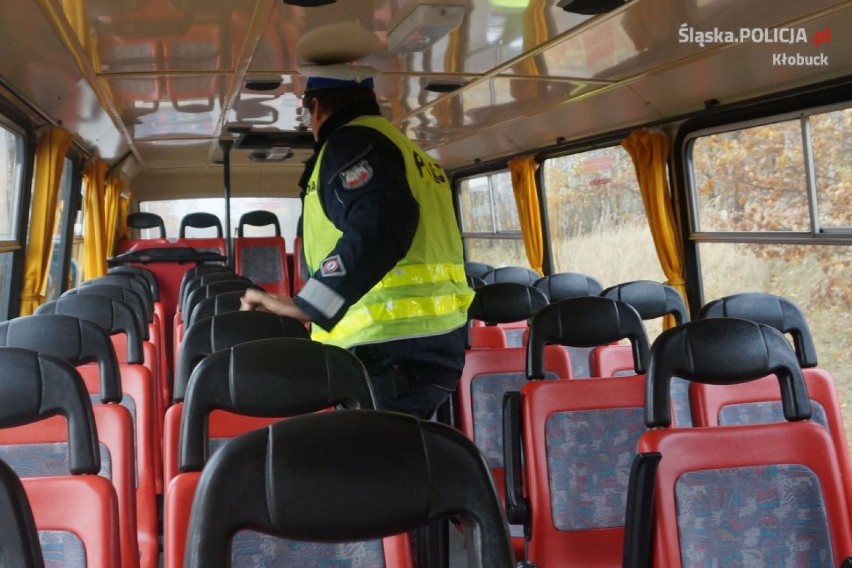 Kłobuck: Drogówka skontrolowała „gimbusy” [FOTO]