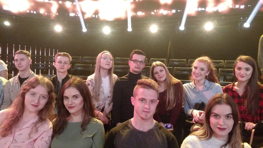 Uczniowie ostrowieckiego "Staszica" na widowni show Polsatu. Kiedy będzie można ich obejrzeć? [ZDJĘCIA]