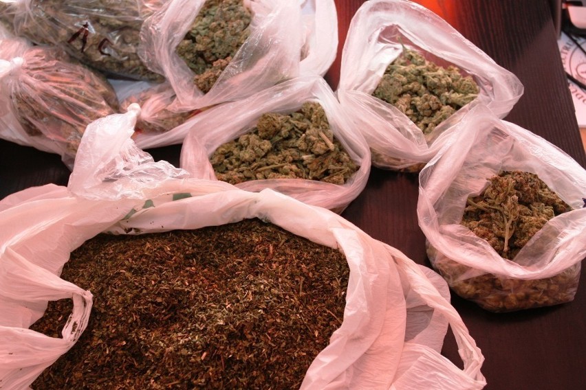 Lublin: 5 kg marihuany w mieszkaniach 26-latka