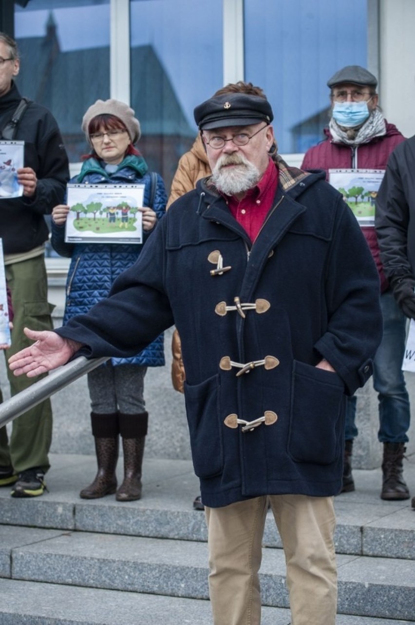 W czwartek o godz. 10 przed koszalińskim ratuszem...