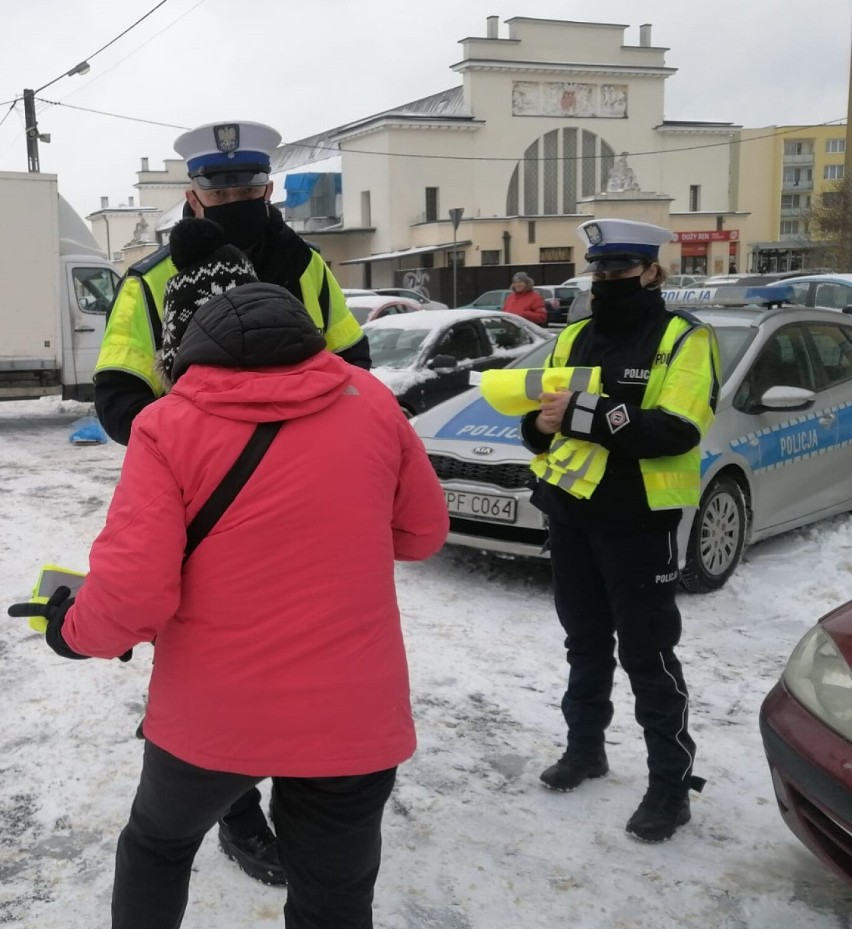 Policjanci spotkali się z seniorami w Piotrkowie