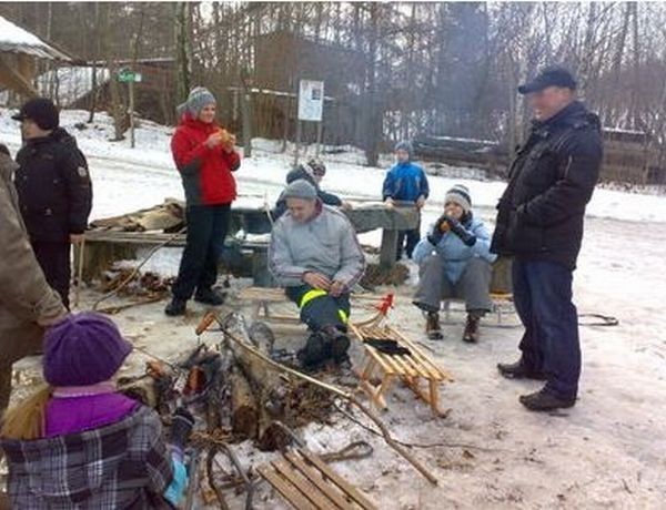 Strzelin: Kulig i poszukiwania tropów zwierząt pod &quot;Gromnikiem&quot; (ZDJĘCIA)