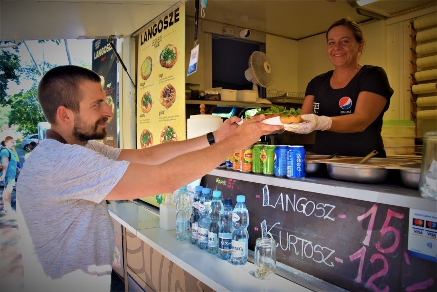 Zlot food-trucków w Kędzierzynie-Koźlu. Żarciowozy zaparkowały tam na trzy dni