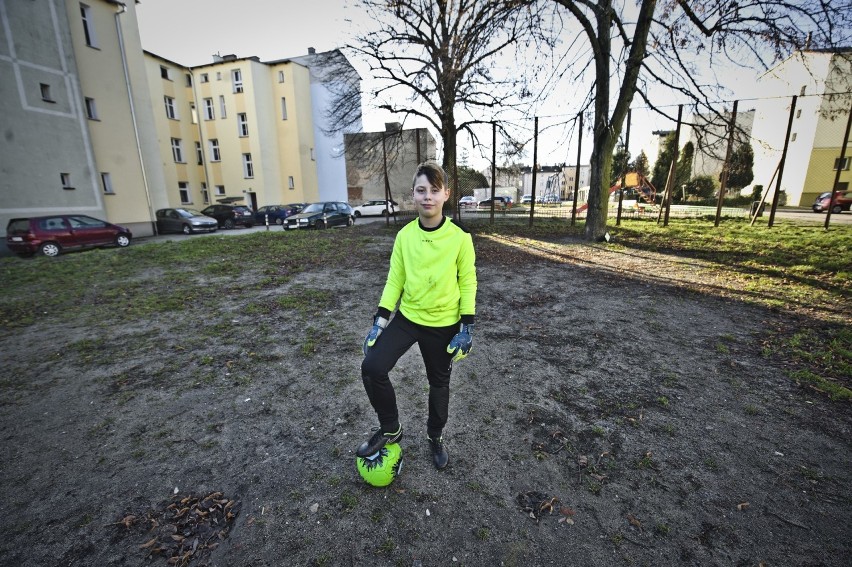 Teren, na którym było boisko, jest w strasznym stanie - nie...