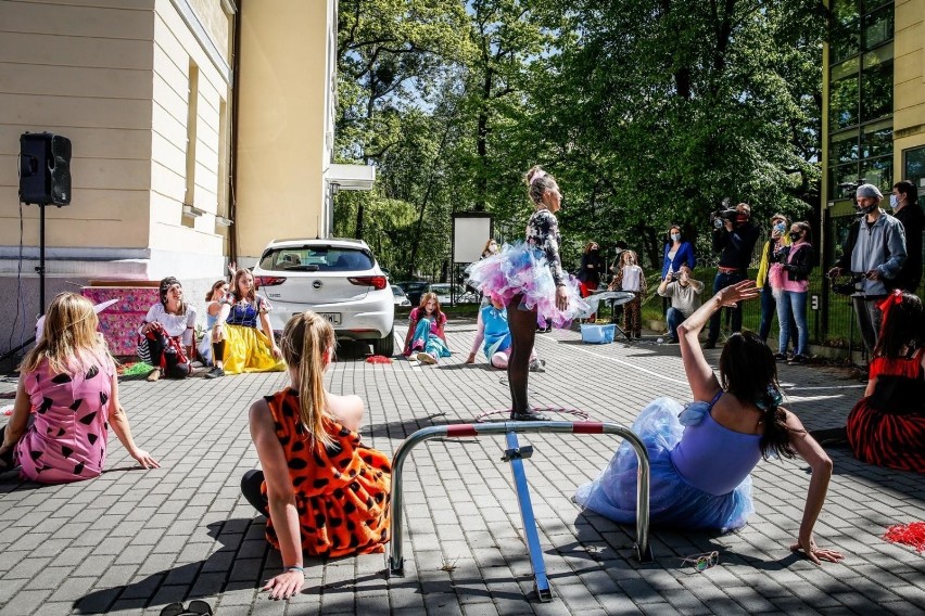 Każde dziecko ma otrzymać w tym roku 500 złotych na wakacje....