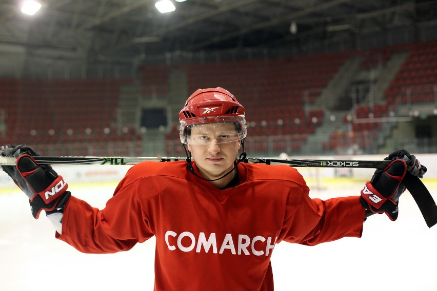 Hokej. Gwiazda białoruskiej ligi na treningu Cracovii [ZDJĘCIA]