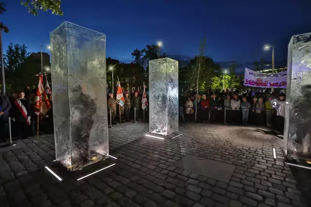 Odsłonięcie Pomnika Żołnierzy Niezłomnych na Hubach we Wrocławiu