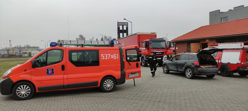 Strażacy z powiatu ostrowskiego przekazują sprzęt kolegom z Ukrainy [FOTO]