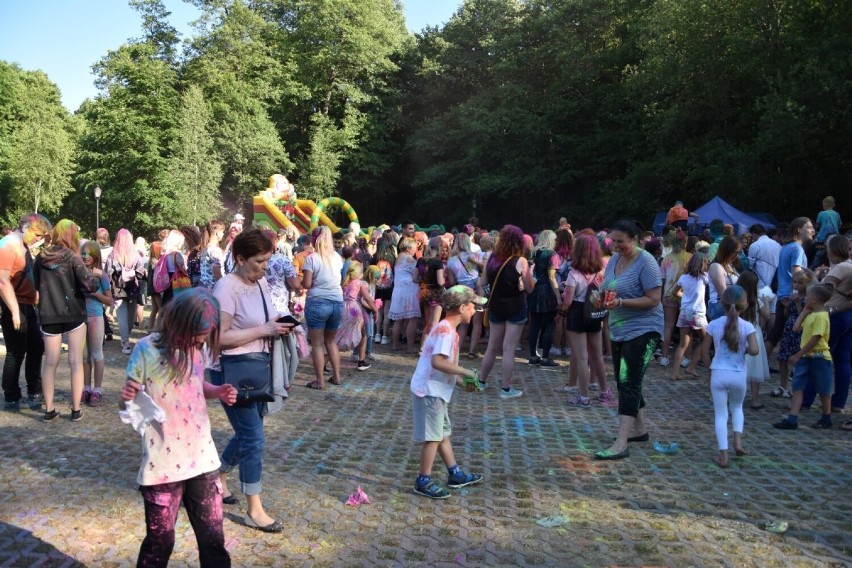 Wejherowo. Kolory ponownie opanowały wejherowski park. Za nami Dzień Kolorów Holi| ZDJĘCIA