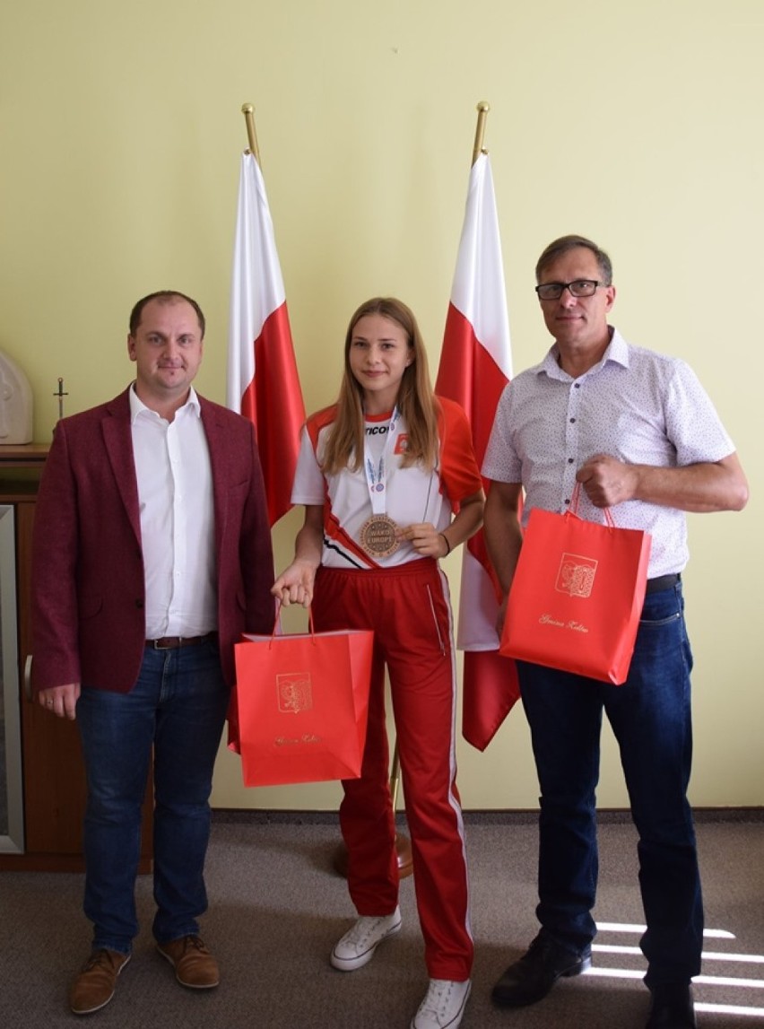 Powiat bełchatowski: Paulina Grzegòrska wywalczyła brąz w mistrzostwach Europy kickboxingu!