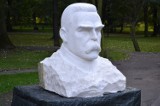 Rzeźba Marszałka Piłsudskiego w Zawierciu