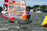 W Pucku albo słońce abo pada, a na Zatoce Puckiej wieje, więc windsurferzy nie narzekają: Rehasport Mistrzostwa Świata w Pucku  | ZDJĘCIA