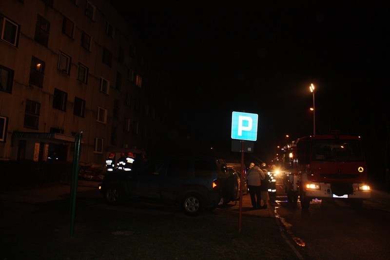 Zawiercie: Pożar przy ulicy Wierzbowej. 71-letnia kobieta trafiła do szpitala