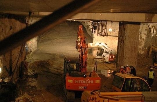 Zobacz, jak wyglądała awaria na budowie II linii metra [ZDJĘCIA]