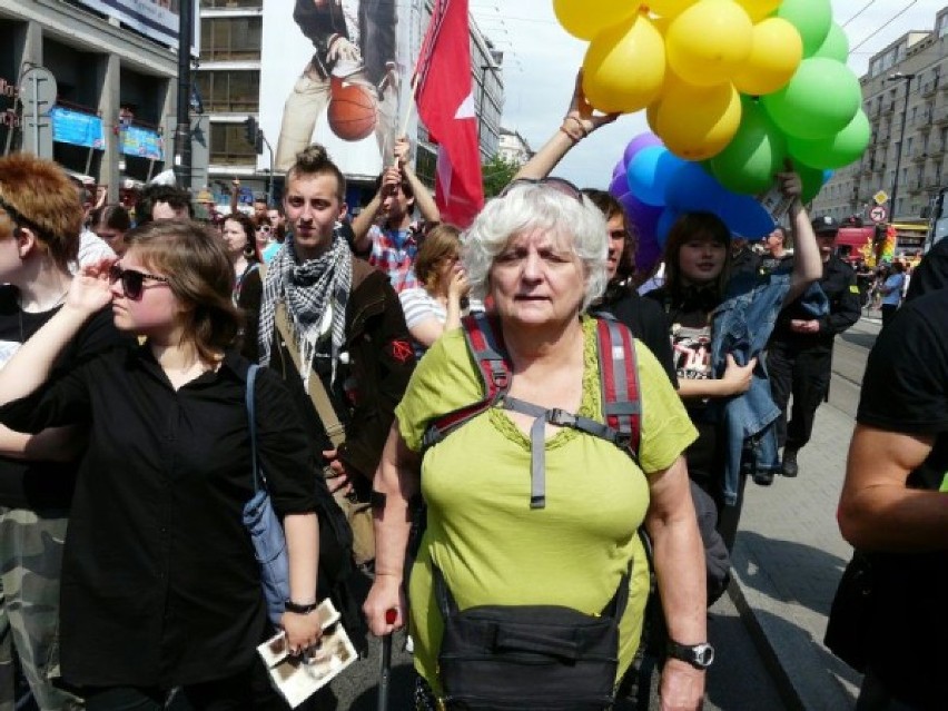 W sobotę kilka tysięcy osób przeszło ulicami Warszawy w...