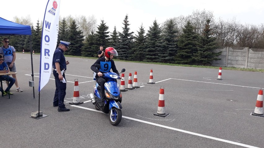 Sukcesy uczniów z Radomska w Młodzieżowym Turnieju Motoryzacyjnym [ZDJĘCIA]