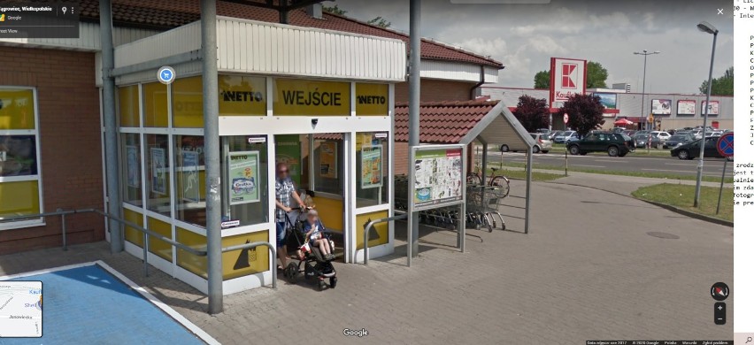 Wyszli na zakupy w Wągrowcu, a oni robili im zdjęcia. Kogo przyłapały kamery Google Street View?