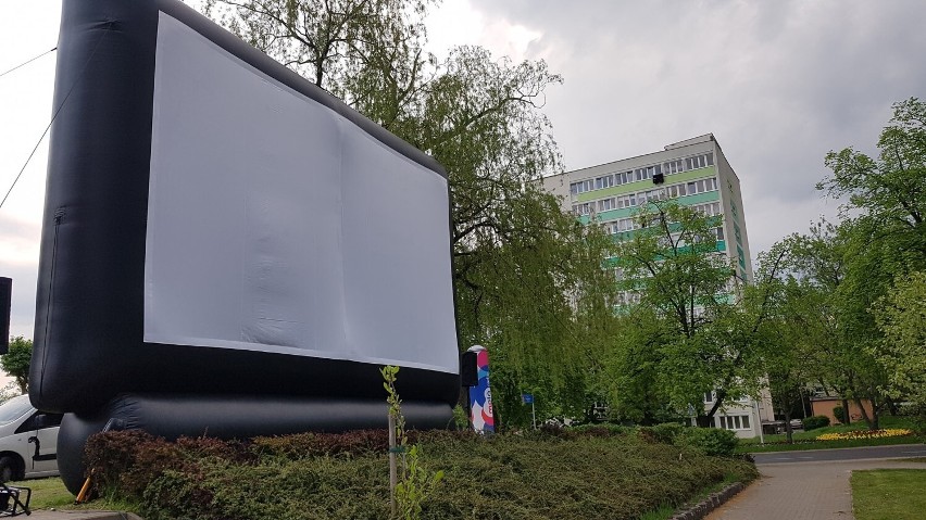 Kino plenerowe cieszy się w Koninie sporą popularnością