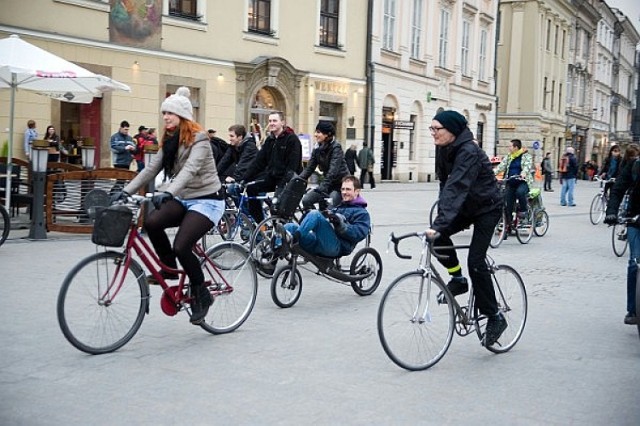 29 listopada Masa przejedzie ulicami Krakowa. Rowerzyści będą ...
