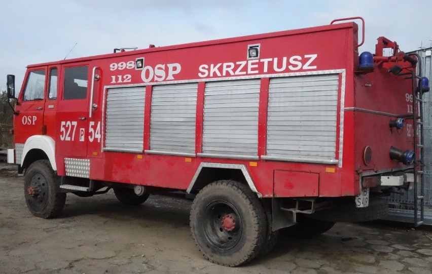 Gmina Ryczywół wystawiła na sprzedaż wóz strażacki. Zobacz zdjęcia pojazdu!