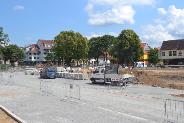 Plac Pokoju w Lęborku jest w trakcie remontu. Trwa modernizacja centrum miasta