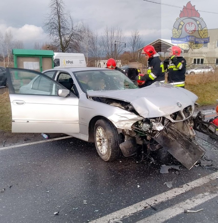 Zderzenie dwóch pojazdów w miejscowości Pamiętna