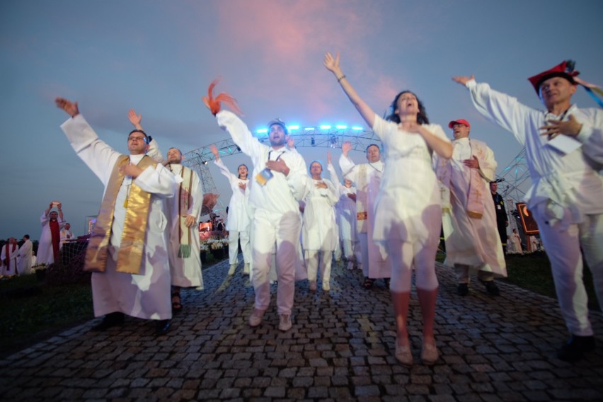 „Idź i kochaj!”, czyli Lednica 2017