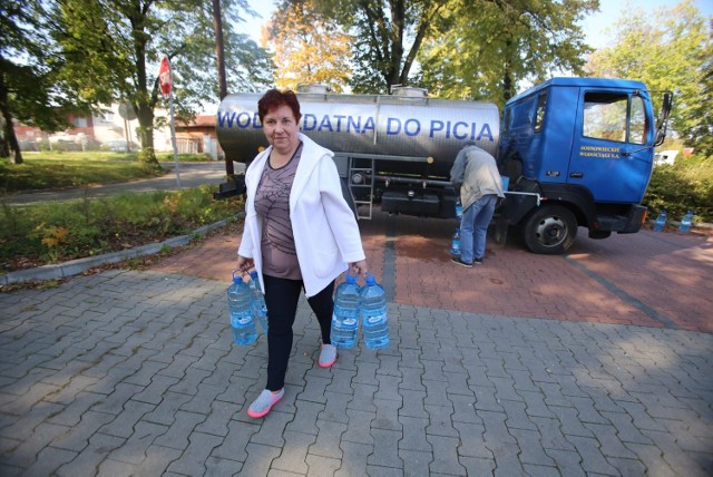 Mieszkańcy chcieliby, żeby pod ich domy wodę dostarczał beczkowóz (zdjęcie poglądowe).