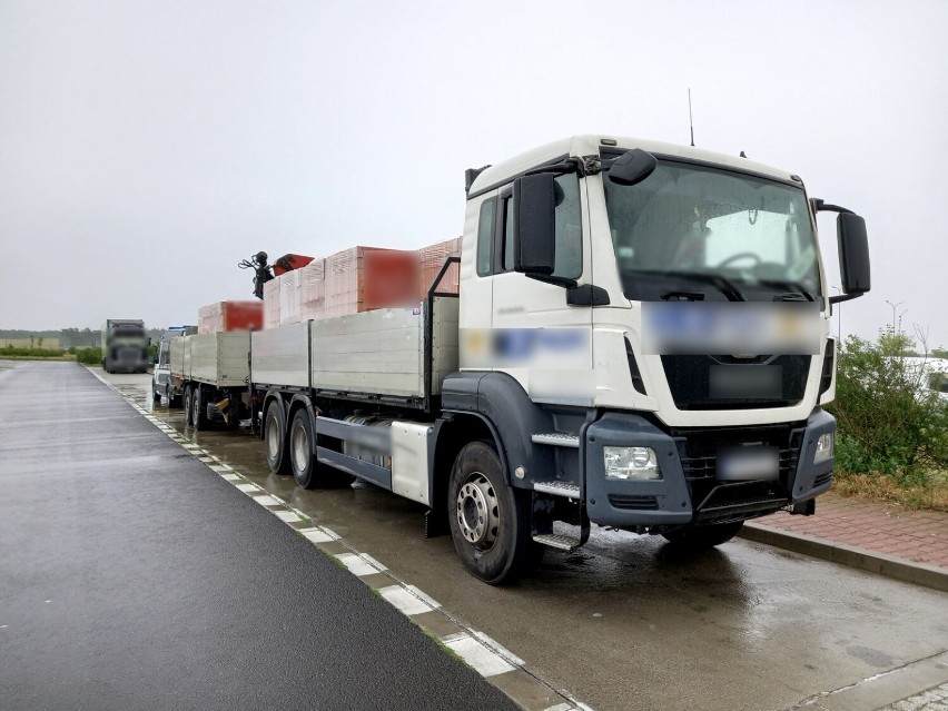 Gniezno. Jechał S5 z ogromnym nadtonażem. Ważył o 22 tony za dużo!