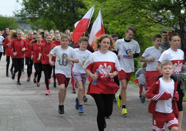 W ramach miejskich obchodów Dnia Flagi Rzeczypospolitej Polskiej, odbył się rekreacyjny bieg z biało-czerwoną.

