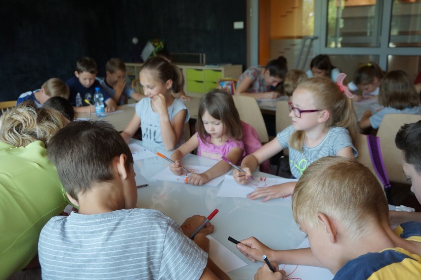 Letnie zajęcia w Miejskiej Bibliotece Publicznej to liczne...