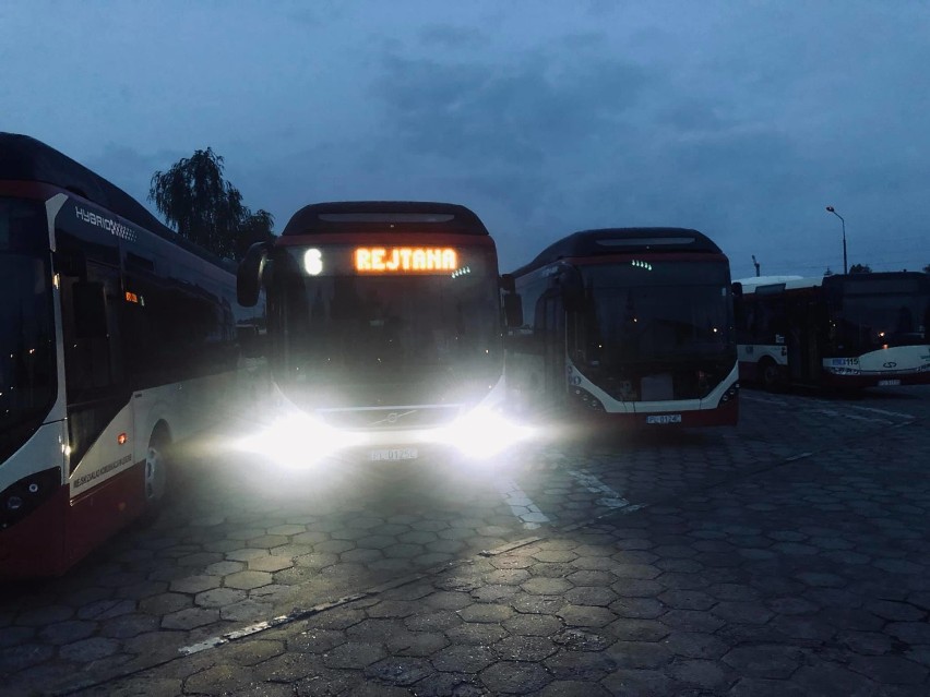 Hybrydowe autobusy pierwszy raz wyjechały na trasy w Lesznie [ZDJĘCIA i FILM]